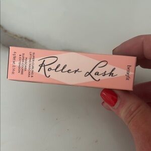 Benefit Roller Lash Curling & Lifting Mascara- Black